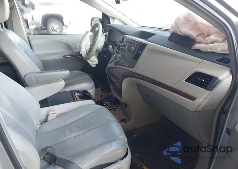 2013 Toyota Sienna Xle V6 8 Passenger из США, поврежденный, VIN 5TDYK3DC3DS297044